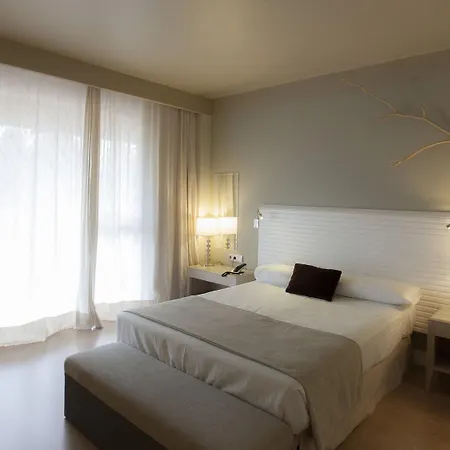 Vincci Valdecanas Golf Hotel 4*