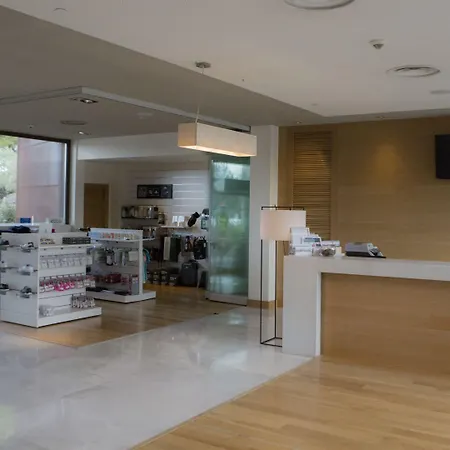 Hotel Vincci Valdecanas Golf 4*