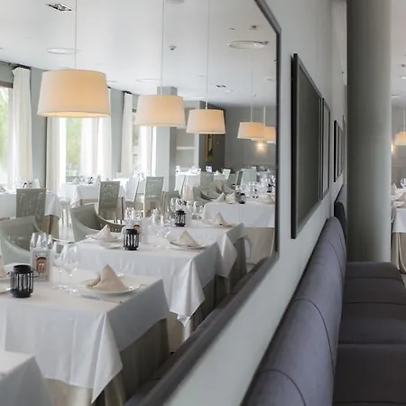 Hotel Vincci Valdecanas Golf 4*