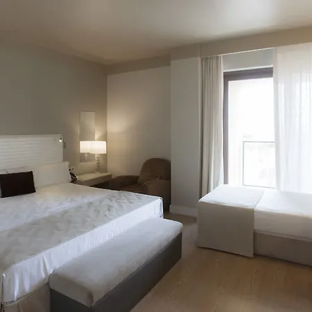 Vincci Valdecanas Golf Hotel 4*