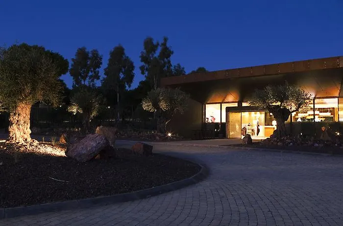 Vincci Valdecanas Golf فندق إل غوردو