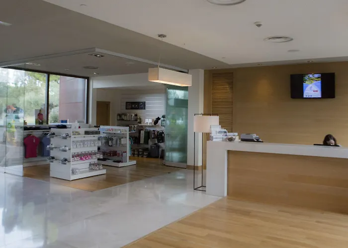 Hotel Vincci Valdecanas Golf 4*