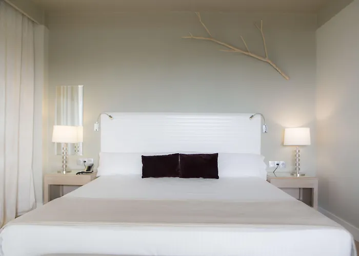 Hotel Vincci Valdecanas Golf 4*