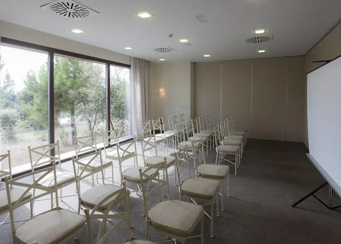 Hotel Vincci Valdecanas Golf 4*