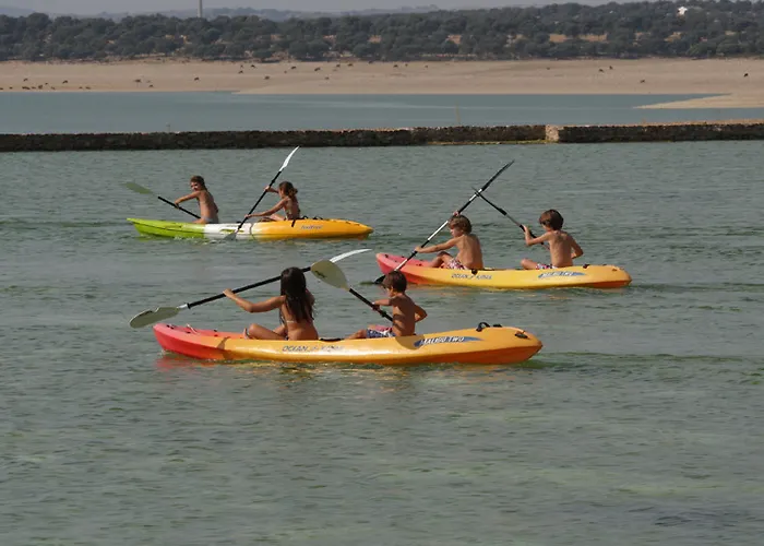 Vincci Valdecanas Golf מלון אל גורדו