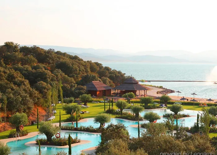 Vincci Valdecanas Golf Hotel